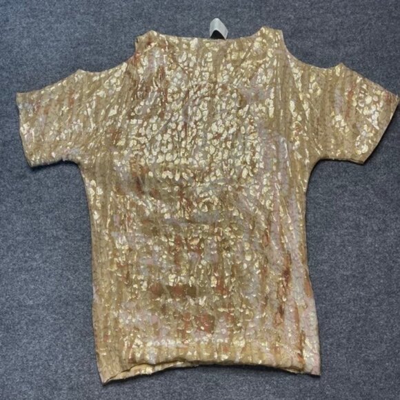 2b Rych Womens Blouse Gold All Over Print Short Sleeve Silk Blend Top Glam M New - Picture 3 of 8